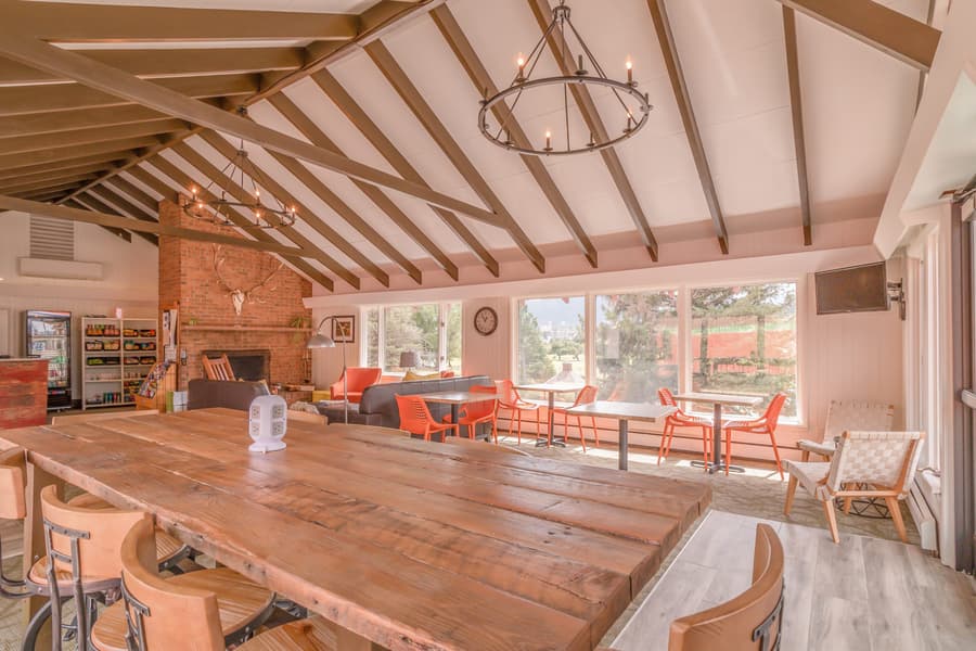Discovery Lodge