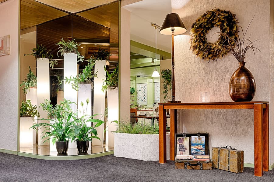 Owl Hotel