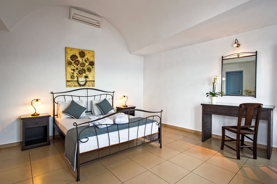 Apanemo Hotel