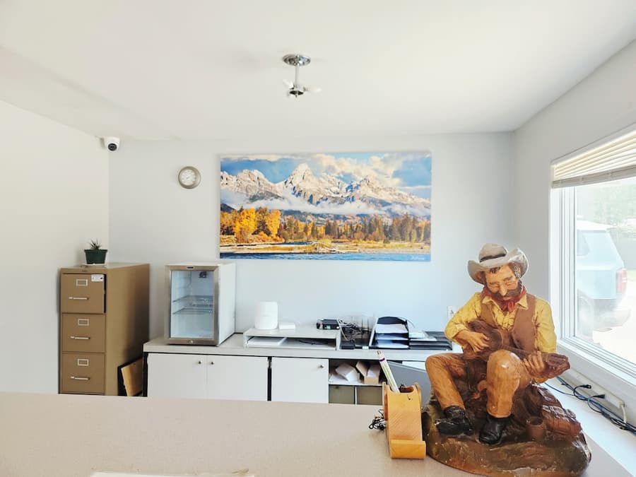 Budget Inn Express