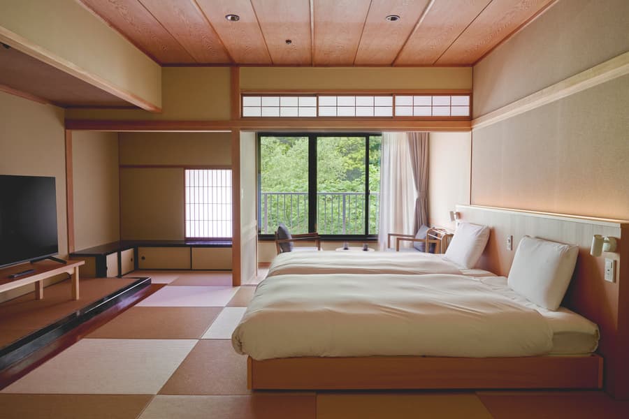 Hakone Pax Yoshino