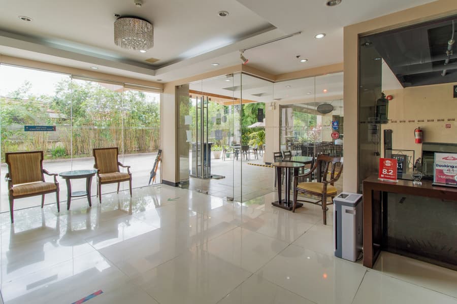 Main Hotel and Suites Cebu