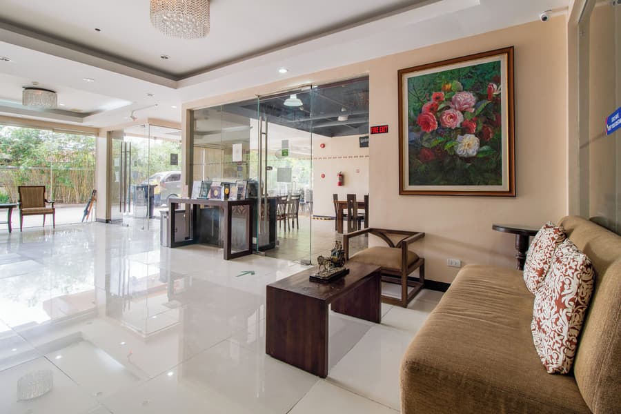 Main Hotel and Suites Cebu