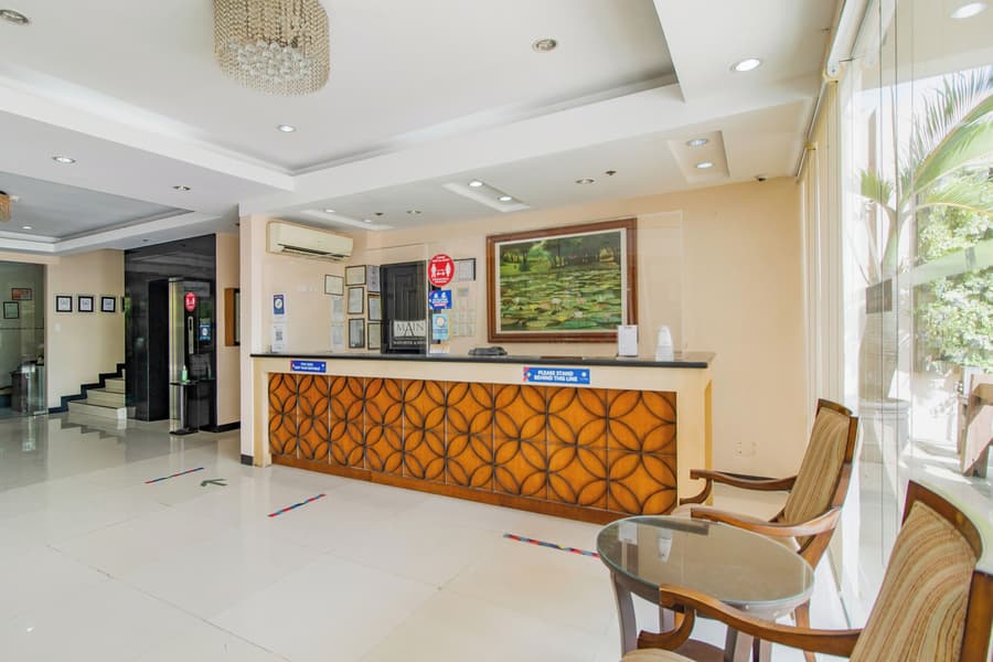 Main Hotel and Suites Cebu