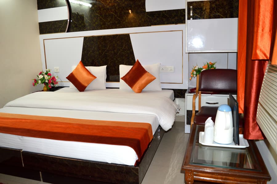 Hotel Su Shree Continental