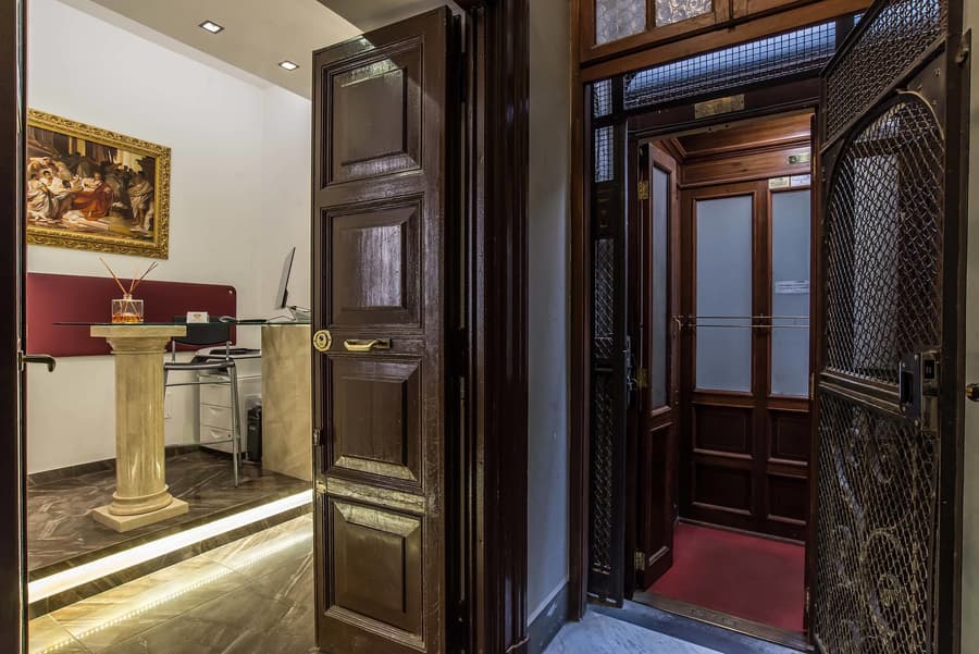 Pantheon Caesar Relais
