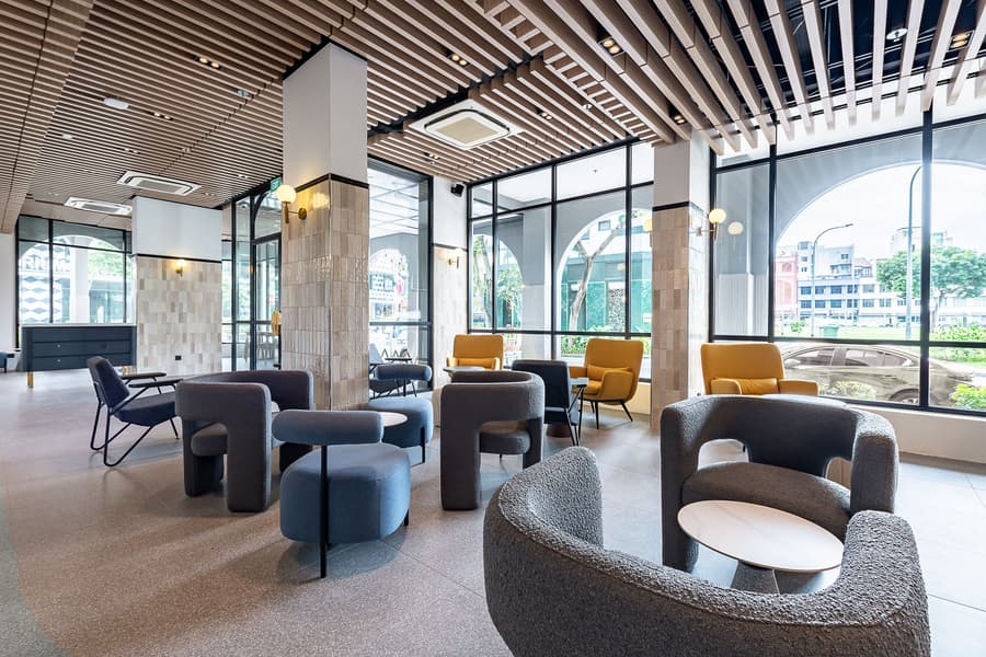 Owen House by Hmlet