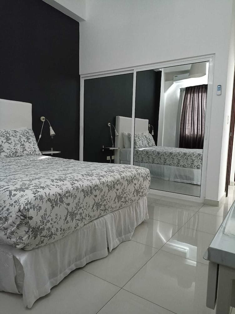 Lincoln Suite