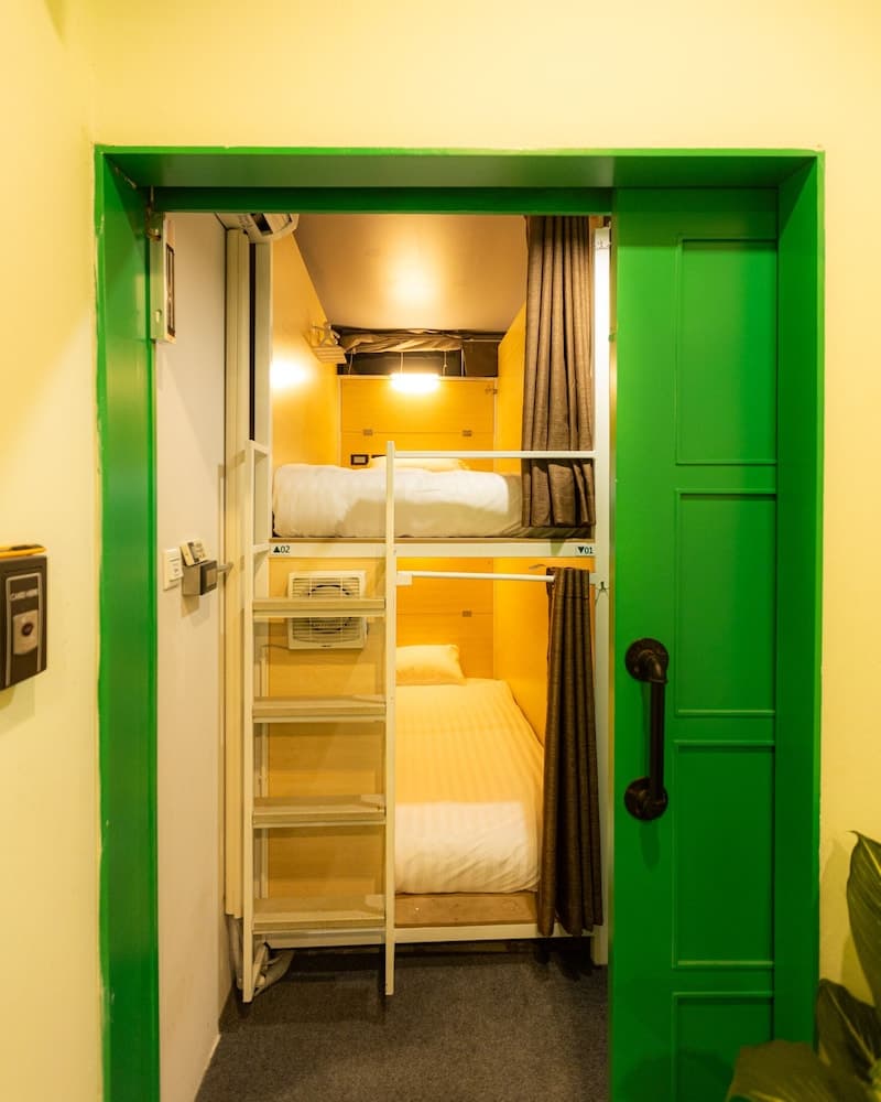 Khaosan Social Capsule Bangkok - Adult Only - Hostel