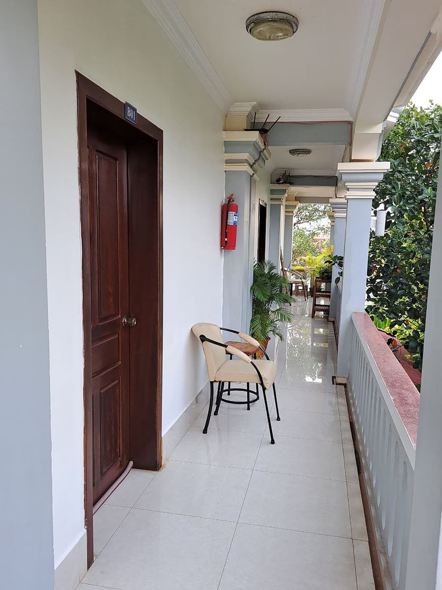 Nary Villa