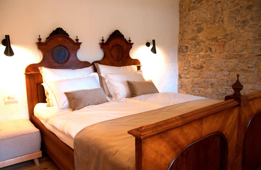 Pira Hotel