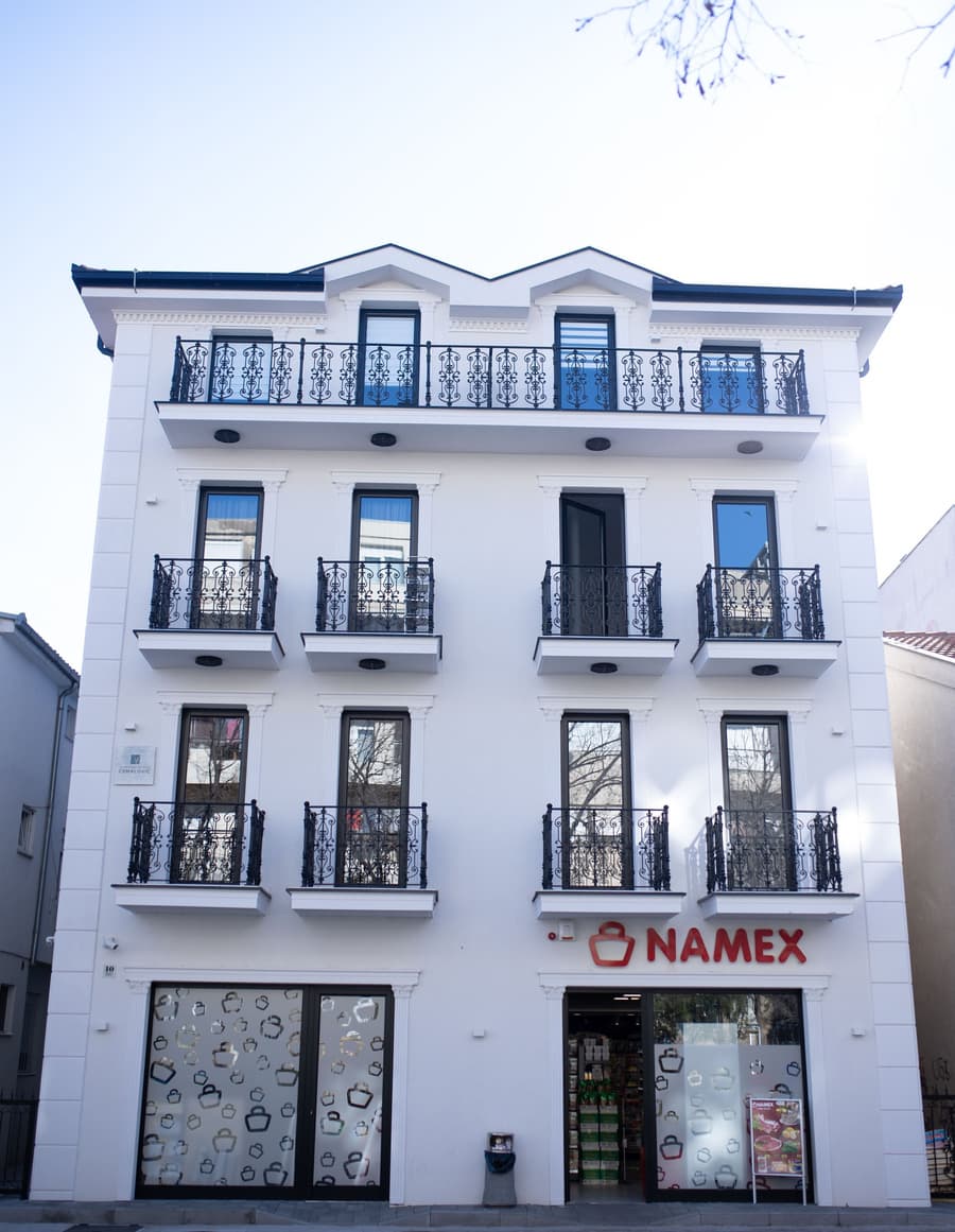 Solaris Apartments