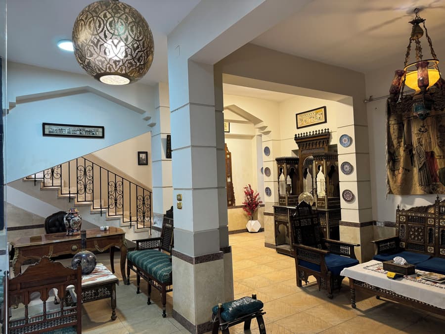 Osiris pyramids view inn