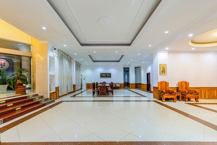 Lisha roungnakhone hotel