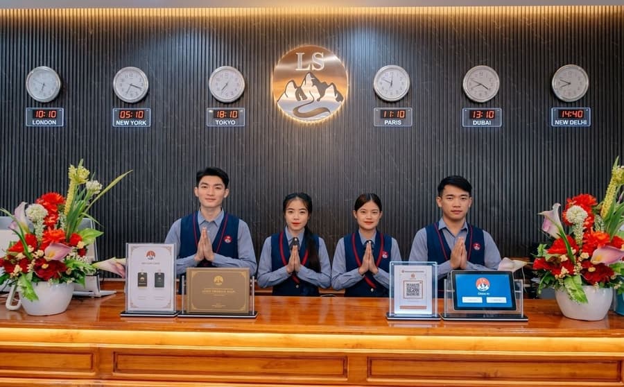 Lisha roungnakhone hotel