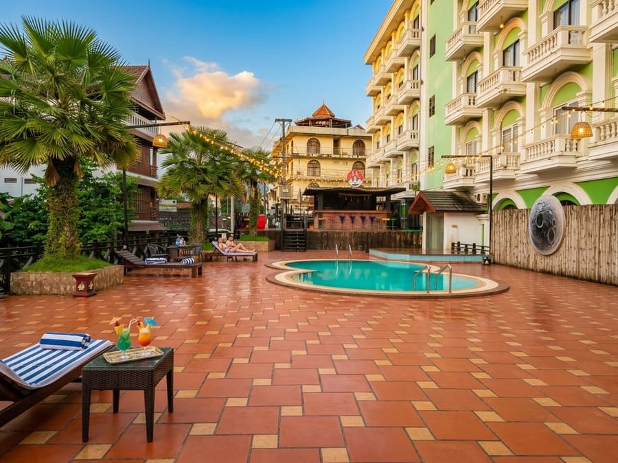 Lisha roungnakhone hotel