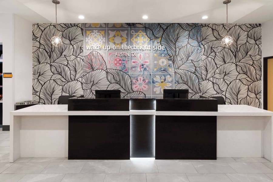 La Quinta Inn & Suites by Wyndham Austin Parmer/Tech Ridge