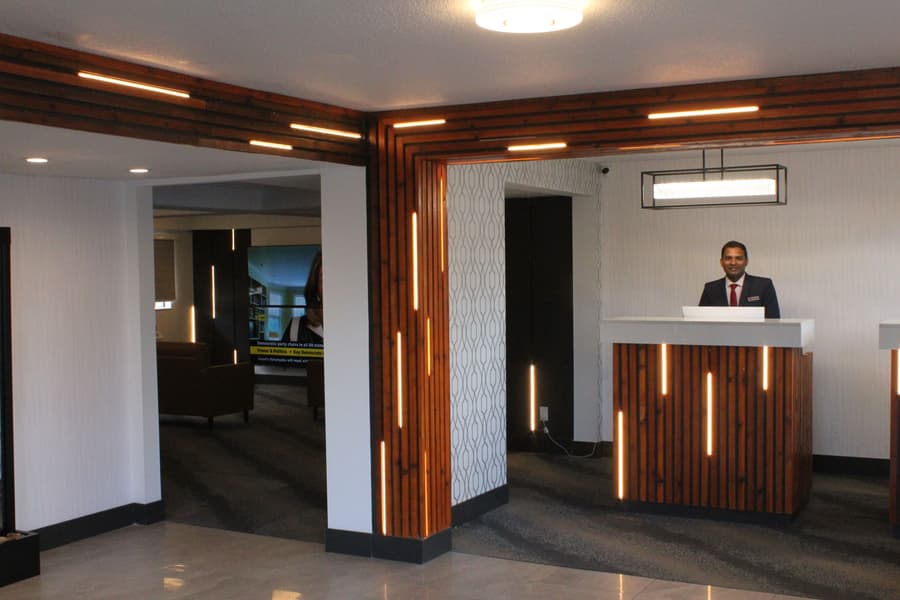 Coast Courtenay Hotel
