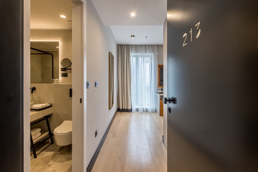 Cora Hotel