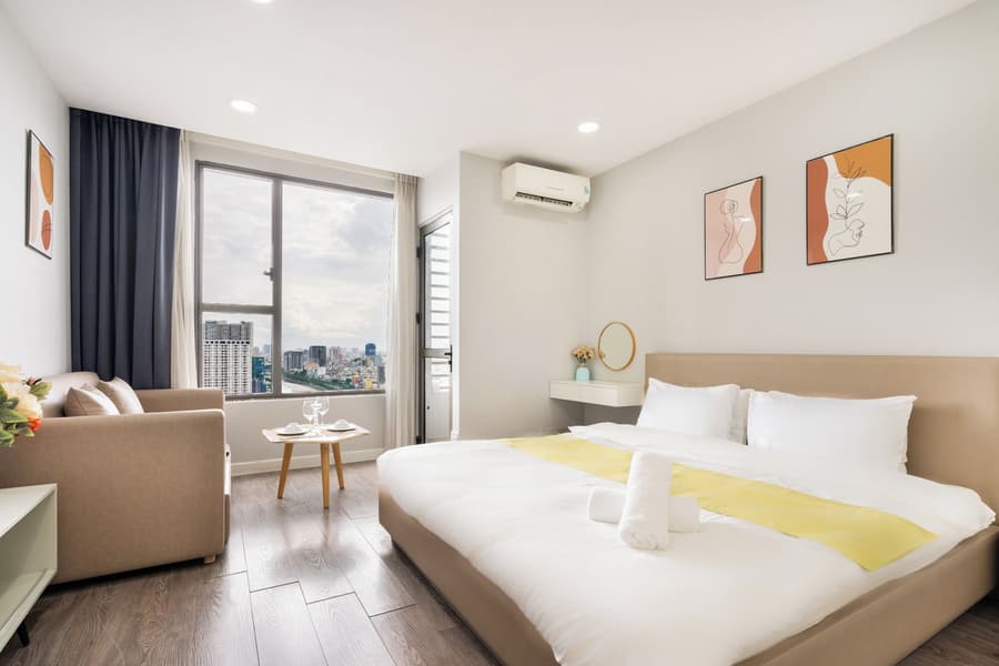 REM Rivergate Garden Pool Signature Apartments