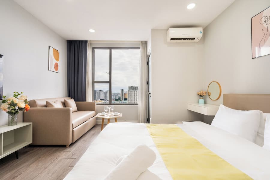 REM Rivergate Garden Pool Signature Apartments
