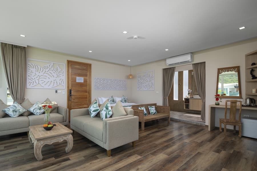 Vannee Golden Sands Beachfront Resort