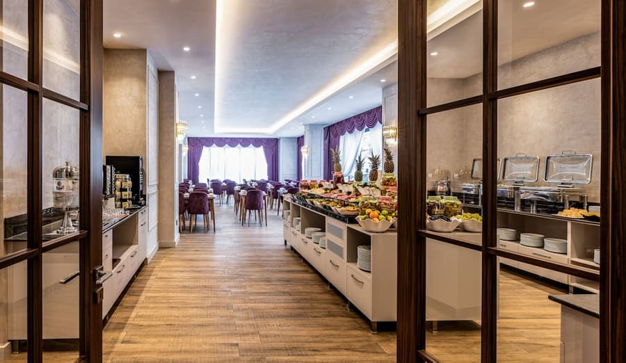 Carina Gold Hotel and Restaurant