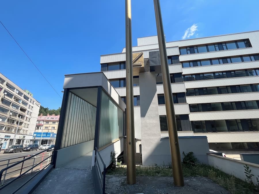 Post 120 Suites