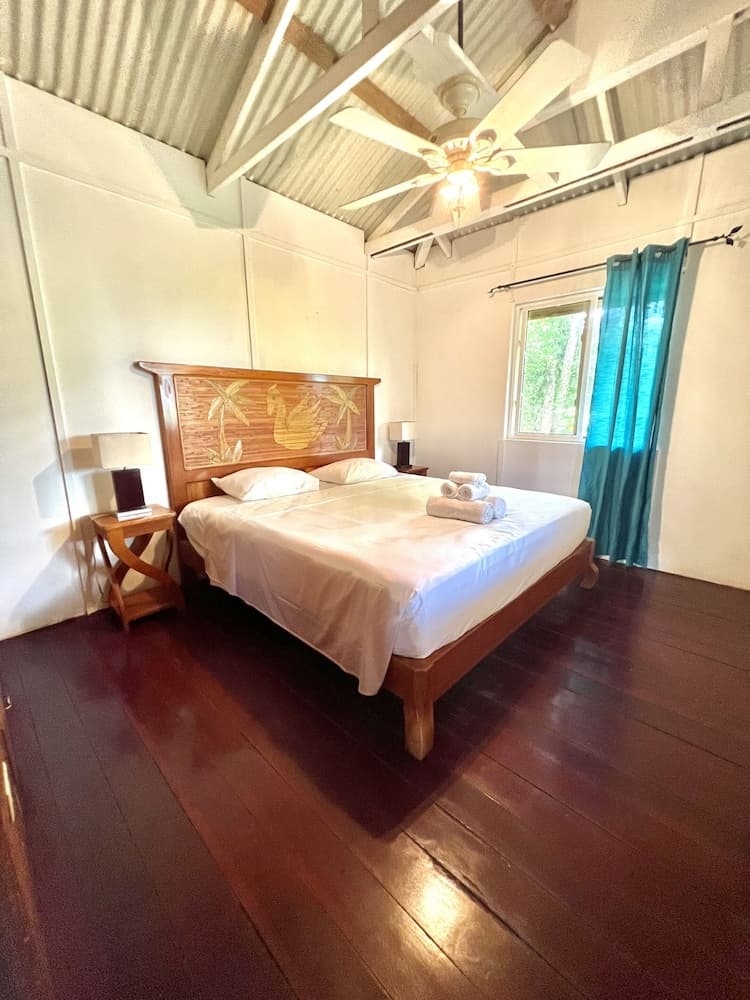 Akwaba Lodge Island Boutique Hotel