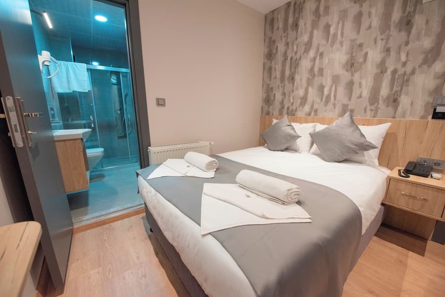 Mahya Hotel