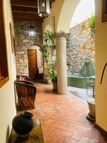 Antigua Casa De Piedra