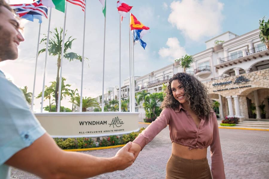 Wyndham Alltra Playa del Carmen Adults Only All In