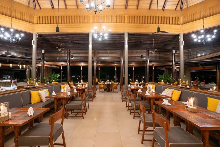 Apsara Beachfront Resort and Villa
