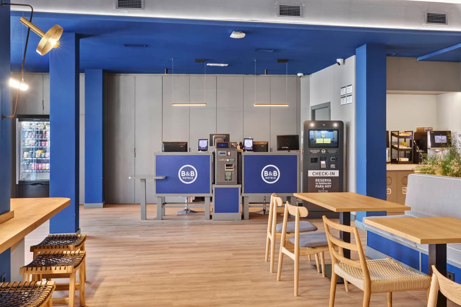 B&B HOTEL Girona 2