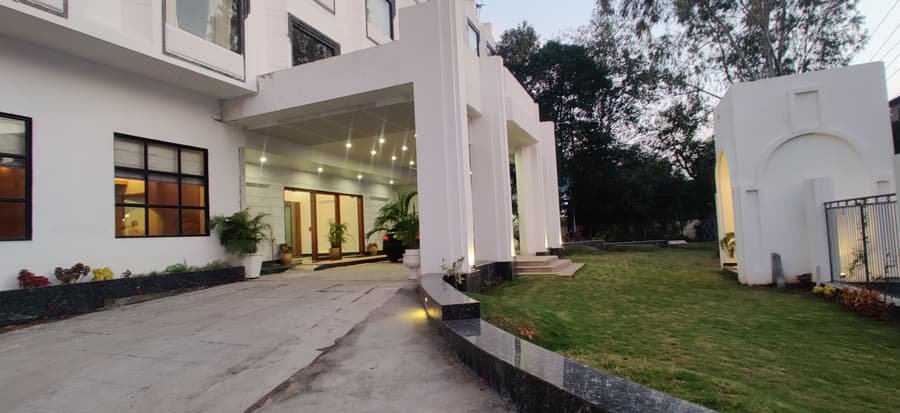 Radiant Globus Hotel