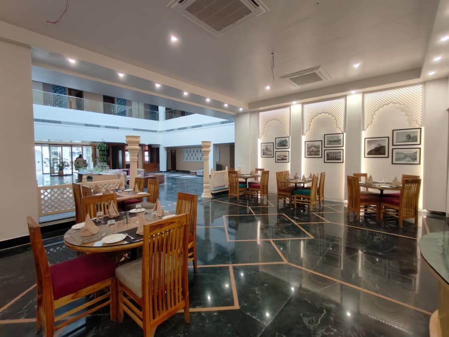 Radiant Globus Hotel