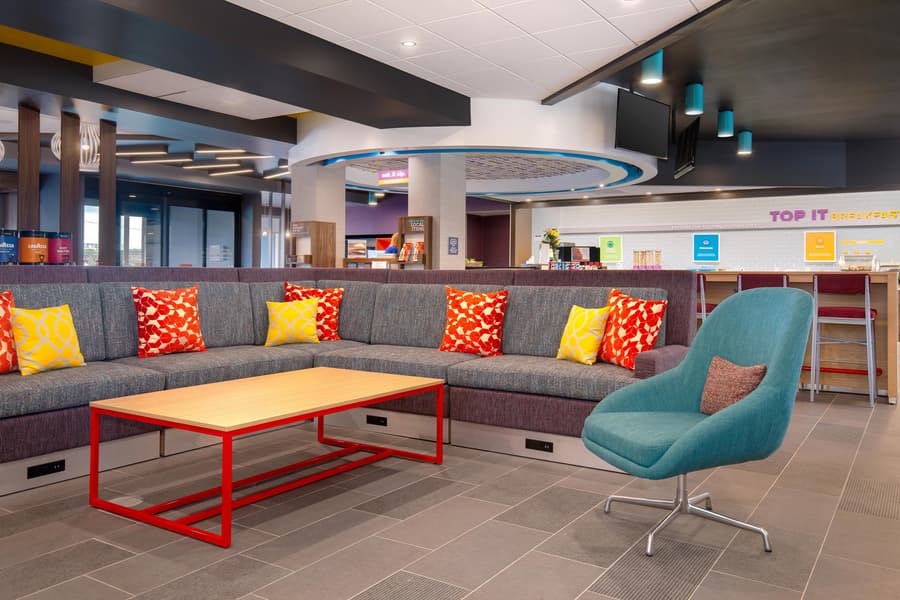 Tru by Hilton Gananoque, ON