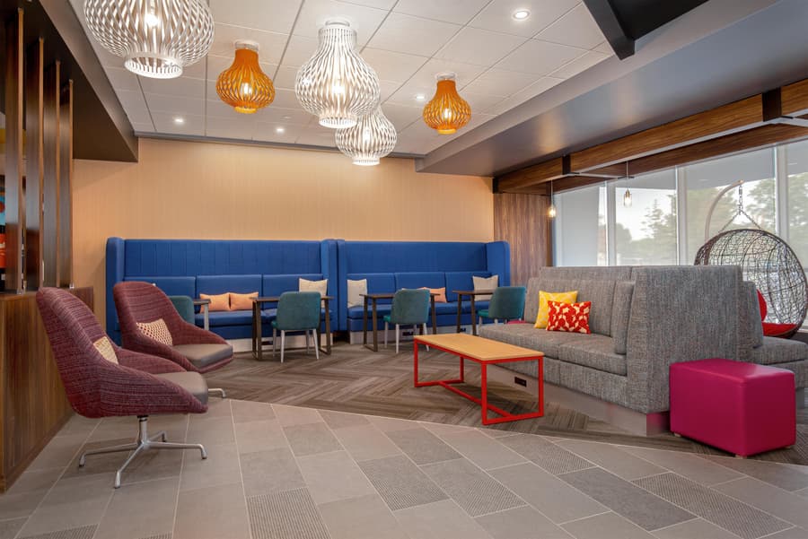 Tru by Hilton Gananoque, ON