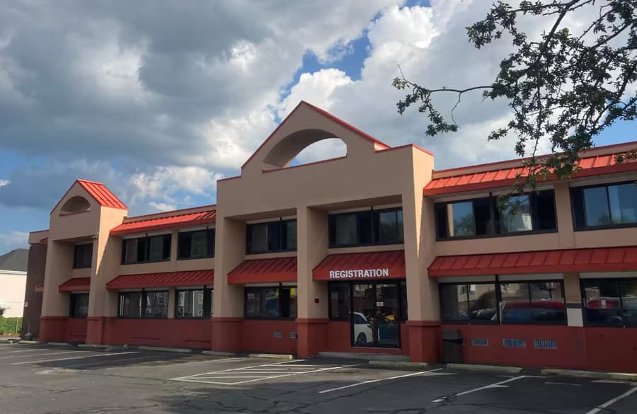 Howard Johnson by Wyndham Malden Boston Area