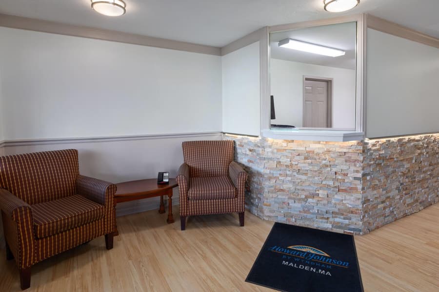 Howard Johnson by Wyndham Malden Boston Area
