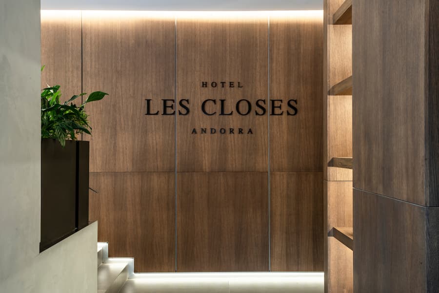 Les Closes