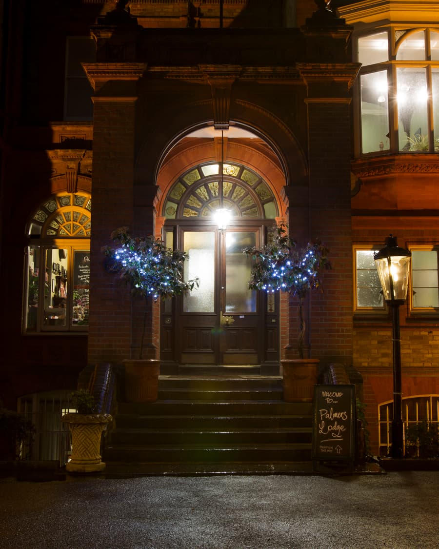 Palmers Lodge Swiss Cottage