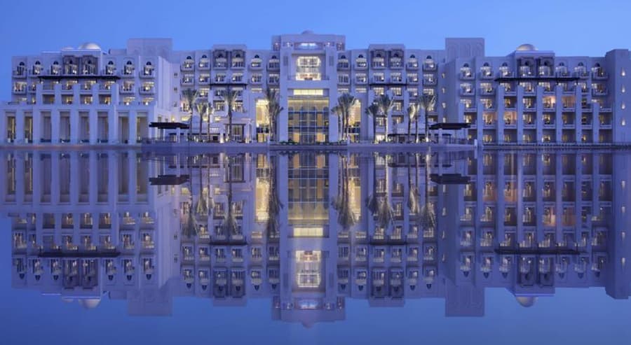 The Mangroves Abu Dhabi, LXR Hotels & Resorts
