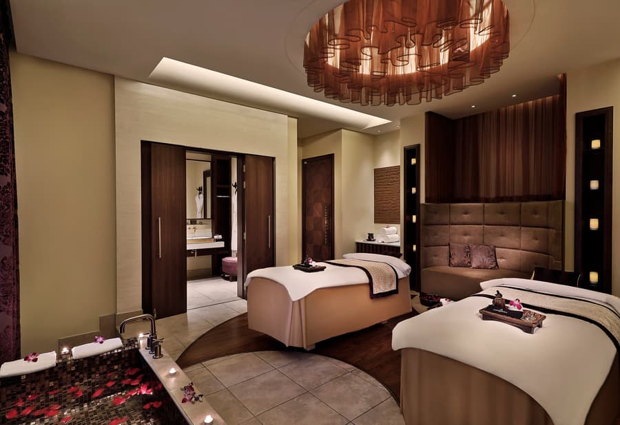 The Mangroves Abu Dhabi, LXR Hotels & Resorts