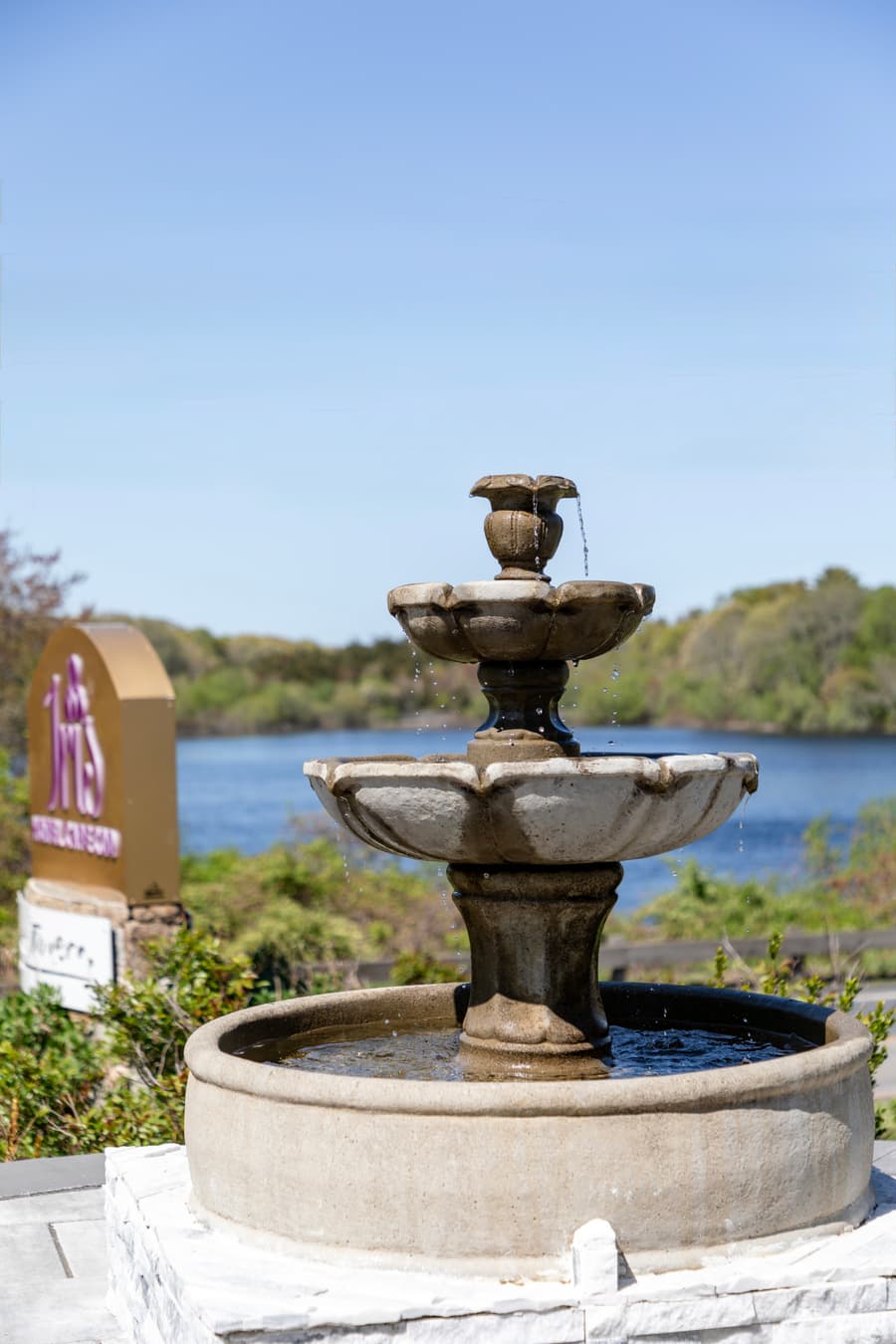 Iris Hotel-Cape Cod- Falmouth