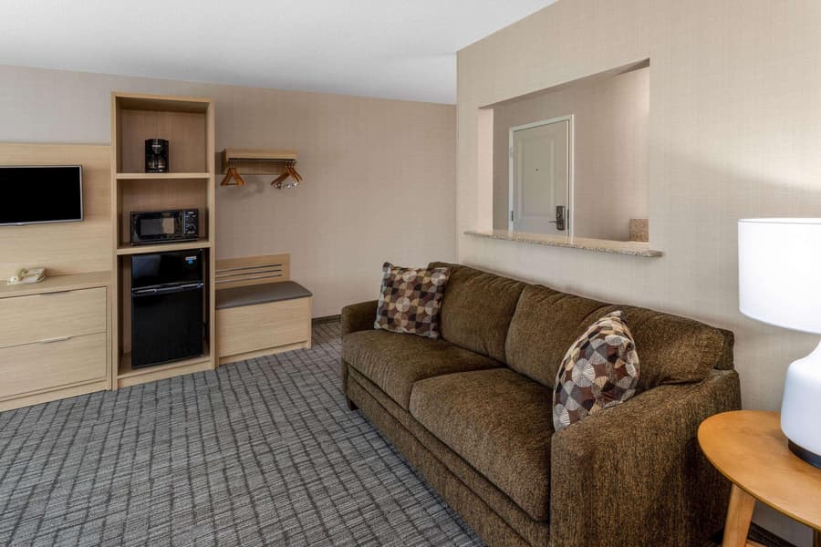 Days Inn by Wyndham Duluth/By Miller Hill Mall