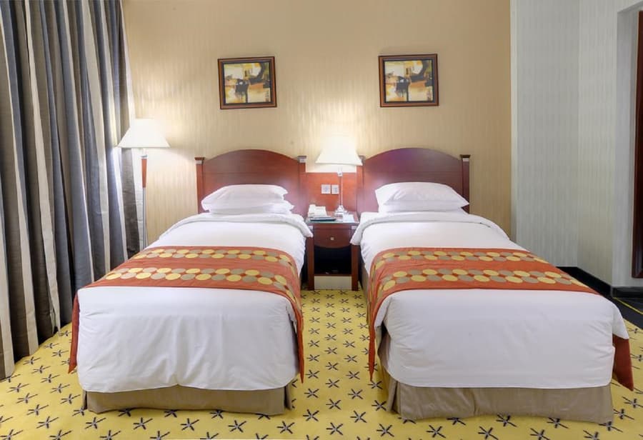 Leader Al Muna Kareem Hotel