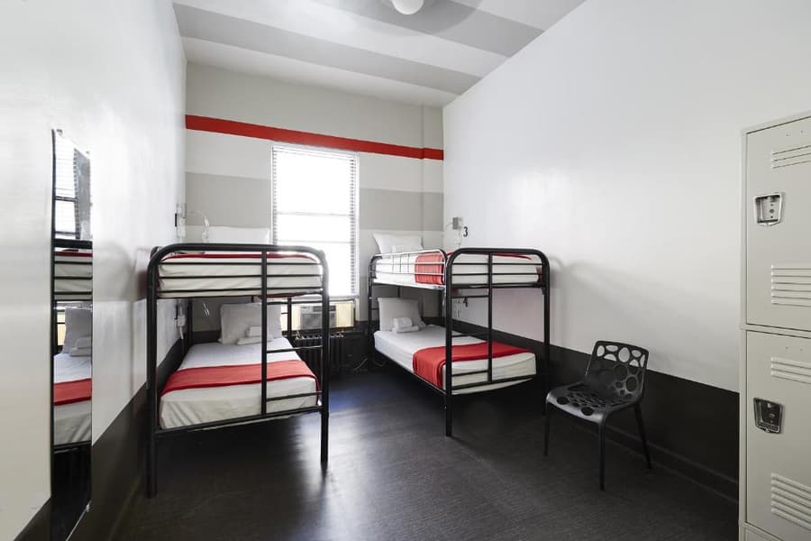 Chicago Getaway Hostel