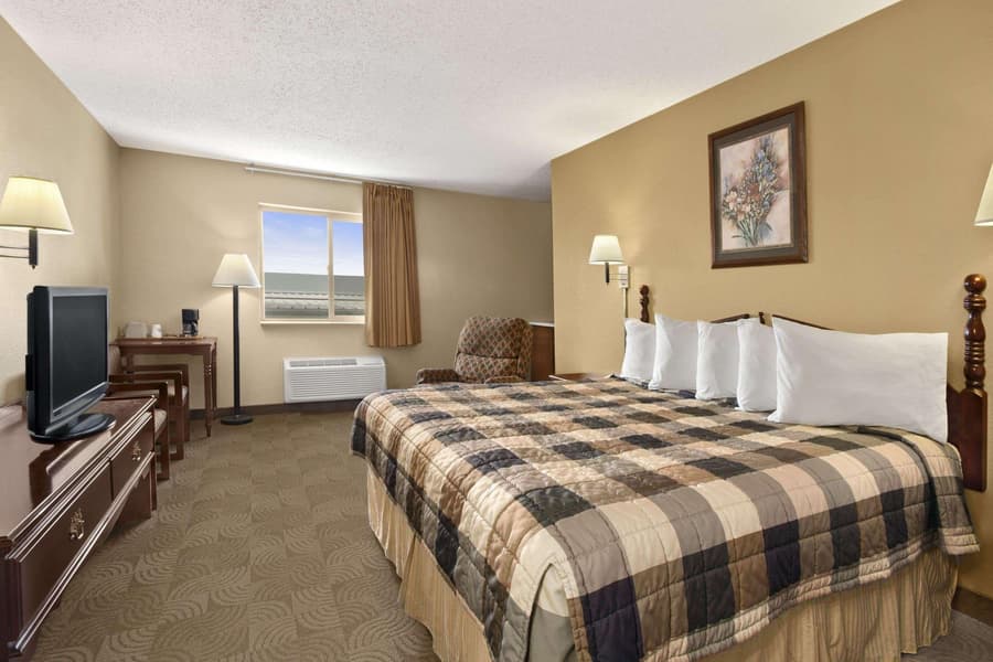 Days Inn By Wyndham Sheridan