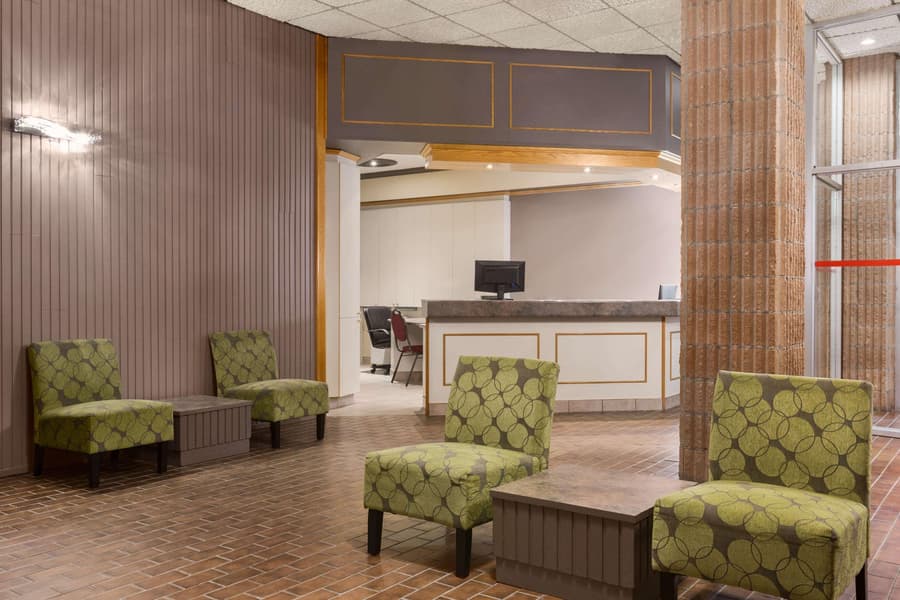 Travelodge By Wyndham Baie-Comeau
